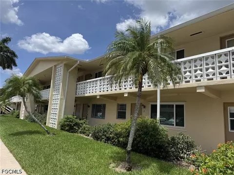 13151 Kings Point Dr #7A, Fort Myers, FL 33919