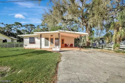1802 Marilyn Dr, North Fort Myers, FL 33917