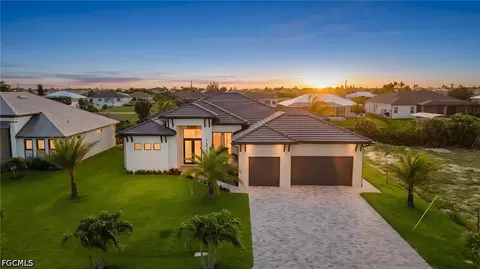 1216 NW 32nd Pl, Cape Coral, FL 33993