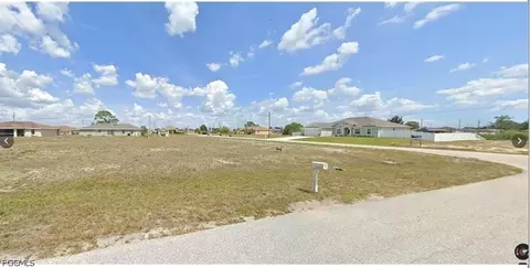 2009 NW 1st Ave, Cape Coral, FL 33993