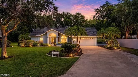 11481 Bent Pine Dr, Fort Myers, FL 33913