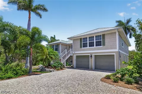 928 Pepper Tree Pl, Sanibel, FL 33957