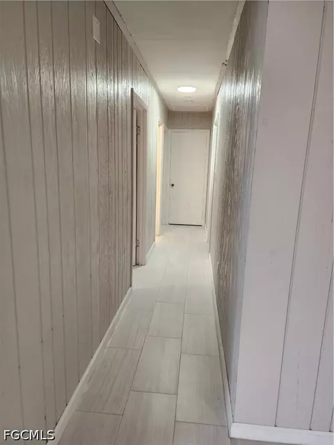 Entry Way - 111 E Sugarland Cir, Clewiston, FL 33440 photo 3 of 3