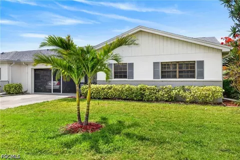 1502 Myerlee Country Club Blvd, Fort Myers, FL 33919