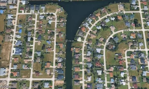 413 NE 17th Pl, Cape Coral, FL 33909