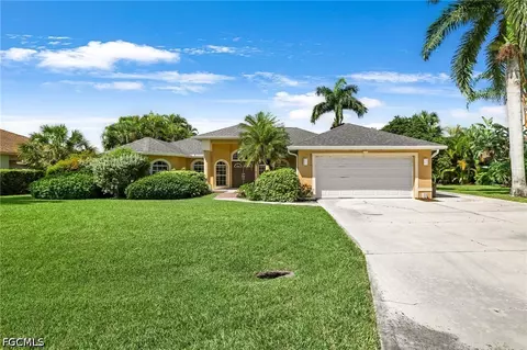 20710 Groveline Ct, Estero, FL 33928