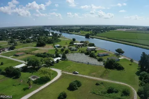 932-940 Meyerchick Dr SW, Moore Haven, FL 33471 photo 4