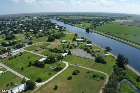 932-940 Meyerchick Dr SW, Moore Haven, FL 33471 photo 5