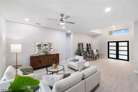 Living - 23 Wren Dr, Placida, FL 33946 photo 7 of 7