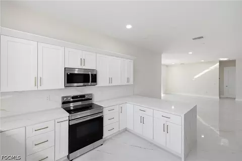Kitchen - 23 Wren Dr, Placida, FL 33946 photo 5 of 6