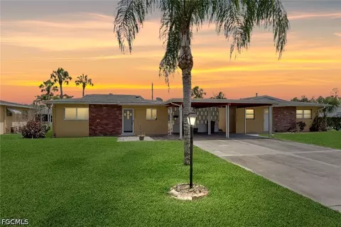 2212 E 6th St, Lehigh Acres, FL 33936