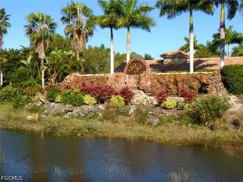 4213 Liron Ave #202, Fort Myers, FL 33916