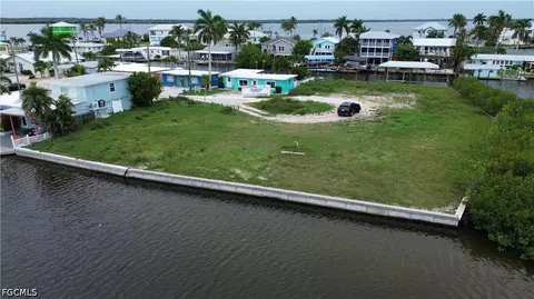 2638 Second St, Matlacha, FL 33993 photo 4