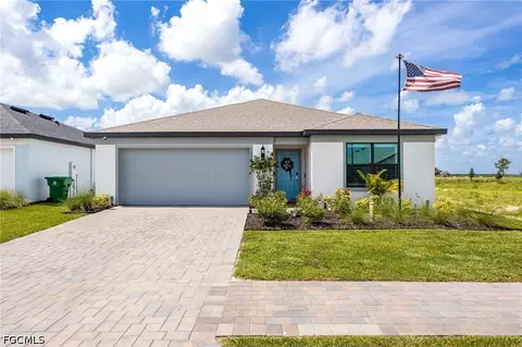1243 Caloosa Cove Dr, Labelle, FL 33935