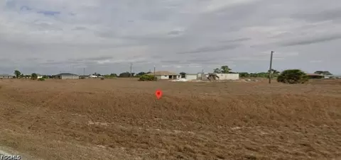 7020 Lotus Cir, Labelle, FL 33935
