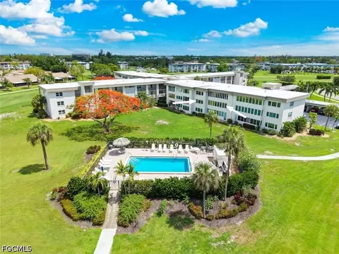 6102 Augusta Dr #207, Fort Myers, FL 33907