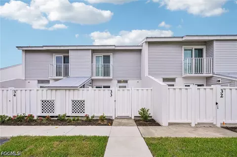 18010 San Carlos Blvd #33, Fort Myers Beach, FL 33931
