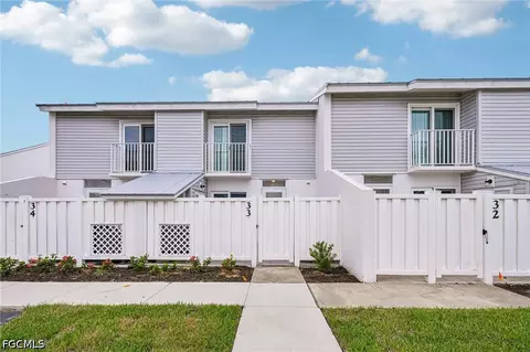 18010 San Carlos Blvd #33, Fort Myers Beach, FL 33931