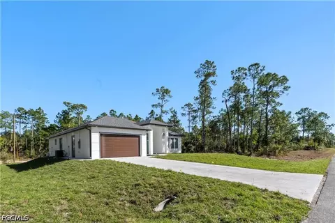 1112 Calvin Ave, Lehigh Acres, FL 33972
