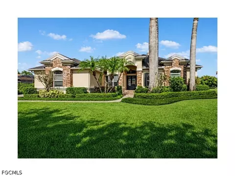 15220 Blackhawk Dr, Fort Myers, FL 33912