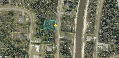 720 Kalamar Dr, Lehigh Acres, FL 33974