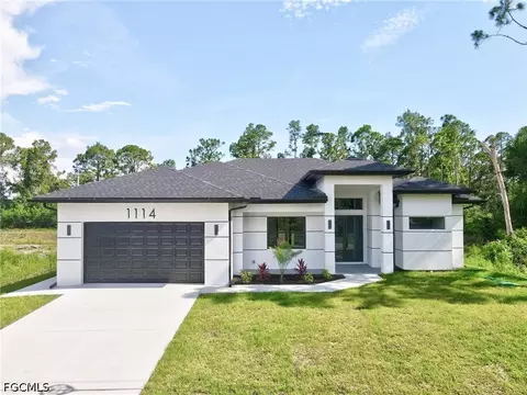 1114 Bari St E, Lehigh Acres, FL 33974 photo 2