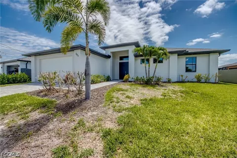 203 SW 14th Ave, Cape Coral, FL 33991