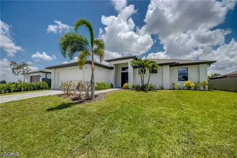 203 SW 14th Ave, Cape Coral, FL 33991