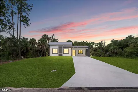 3304 E 15th St, Lehigh Acres, FL 33972
