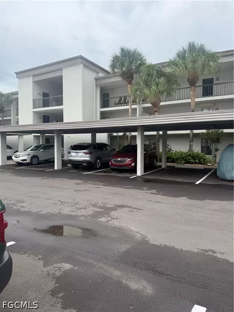 5845 Trailwinds Dr #515, Fort Myers, FL 33907