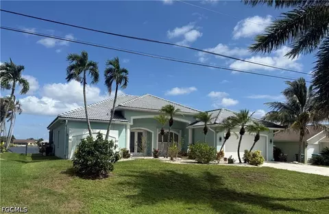 247 SE 6th St, Cape Coral, FL 33990