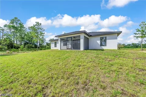 Exterior - 7573 19th Ter, Labelle, FL 33935 photo 5 of 5