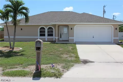 3006 SE 15th Pl, Cape Coral, FL 33904