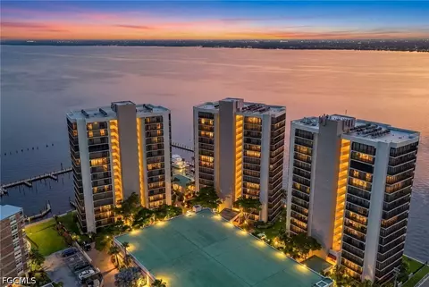 1920 Virginia Ave #403, Fort Myers, FL 33901