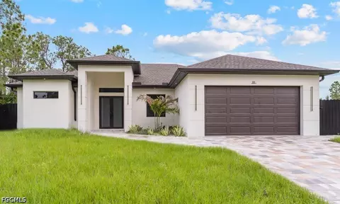 811 Rush Ave, Lehigh Acres, FL 33972