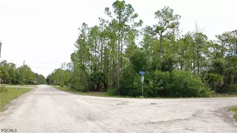 346 Sapphire St, Lehigh Acres, FL 33972