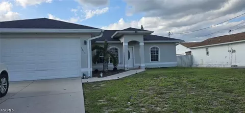 318 26th St SW #0, Lehigh Acres, FL 33976