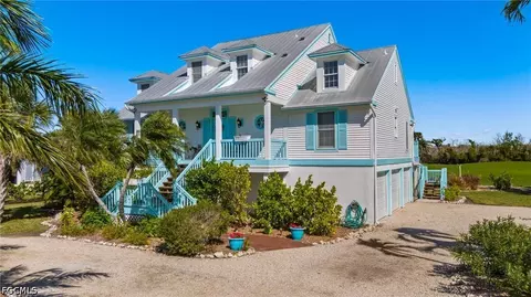 1425 Causey Ct, Sanibel, FL 33957