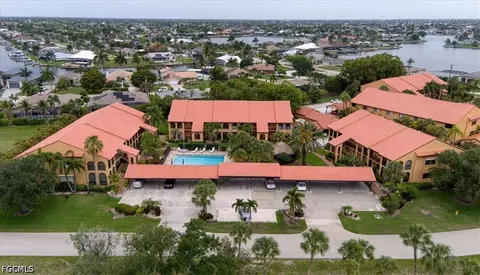 5510 SW 4th Pl #305, Cape Coral, FL 33914