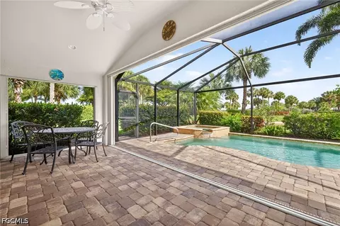 9550 Hemingway Ln, Fort Myers, FL 33913