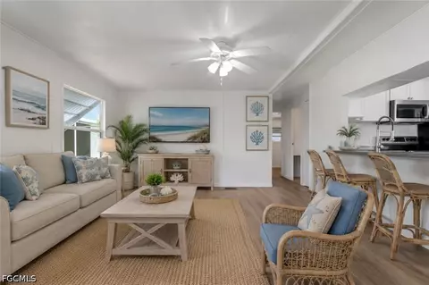 243 Tangerine Dr, Fort Myers, FL 33905