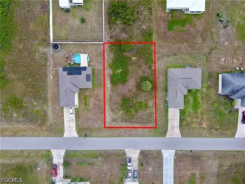9042 Green Cir, Labelle, FL 33935 photo 2