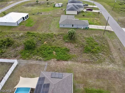 9042 Green Cir, Labelle, FL 33935 photo 4