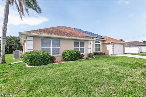 1817 SW 22nd Ln, Cape Coral, FL 33991