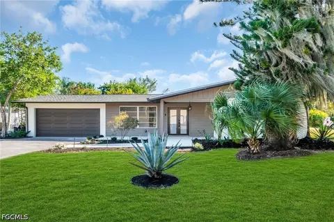2114 Davis Blvd, Fort Myers, FL 33905