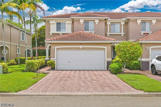 9797 Roundstone Cir, Fort Myers, FL 33967