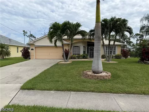 2401 SW 38th Ter, Cape Coral, FL 33914