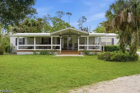 3700 Fort Adams Ave, Labelle, FL 33935