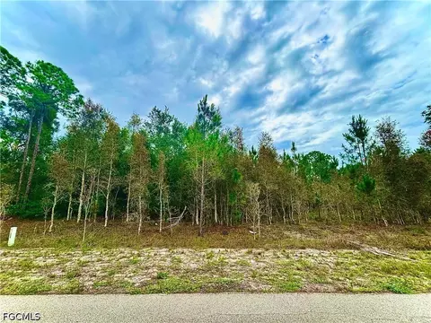908 Robert Ave, Lehigh Acres, FL 33936