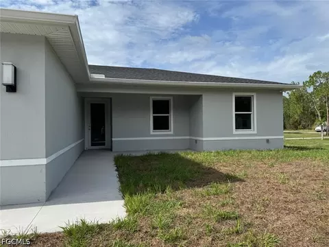 3502 E 10th St, Lehigh Acres, FL 33972
